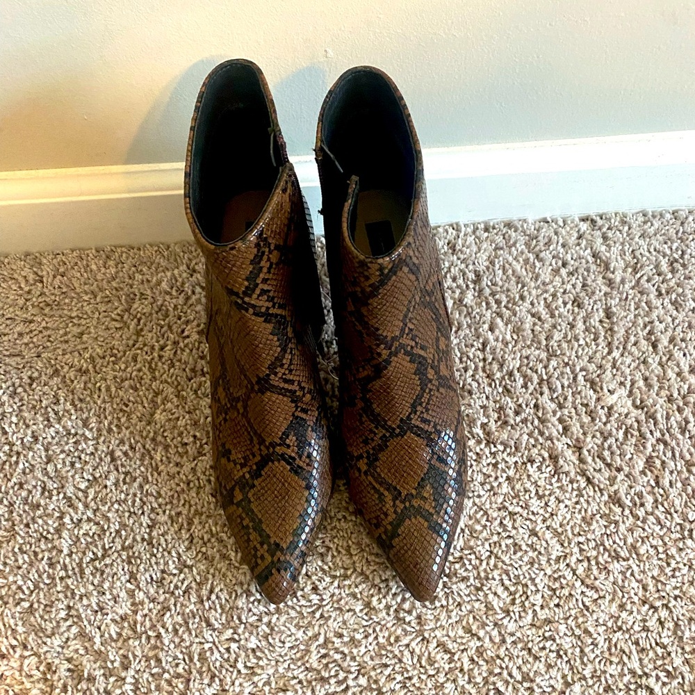 NEW Steven by Steve Madden Boots